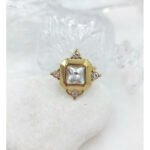 Δαχτυλίδι με διάφανη πέτρα κρυστάλλου, από ατσάλι χρώμα χρυσό-D-