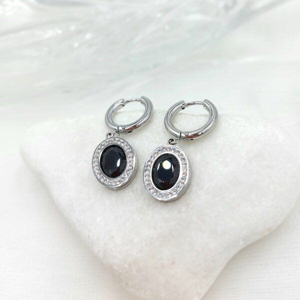 Σκουλαρίκια ατσάλινα κρεμαστά με μαύρη πέτρα κρυστάλλου και ζιργκον-SK-