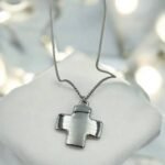 Κολιέ Σταυρός από ανοξείδωτο ατσάλι xρώμα ασημί-Κ-327