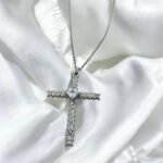 Κολιέ Σταυρός από ανοξείδωτο ατσάλι με ζιργκον χρώμα ασημί-K-343