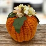 Χειροποίητο γούρι πλεκτό με βελονάκι ¨Κολοκύθα”-GP-1041 - Image 2