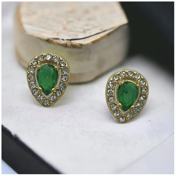 Ατσάλινα σκουλαρίκια με πράσινη πέτρα και ζιργκον χρυσό χρώμα-SK-