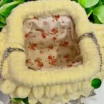 Χειροποίητη τσάντα puffy MINI πλεγμένη με τα δάχτυλα χρώμα κίτρινο ανοιχτό-PL-120 - Image 2