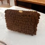 Χειροποίητη πλεκτή τσάντα Puffy φάκελος XL χρώμα Καφέ σκούρο-PL-133-153 - Image 5