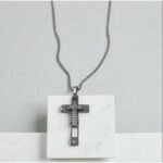 Κολιέ Αντρικός Σταυρός από ανοξείδωτο ατσάλι xρώμα ασημί-ST-