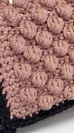 Χειροποίητη πλεκτή τσάντα πλέξη bubble χρώμα Ροζ/μαύρο-PL-141 - Image 6