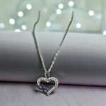 Κολιέ καρδιά από ανοξείδωτο ατσάλι με ζιργκον χρώμα ασημί-K-