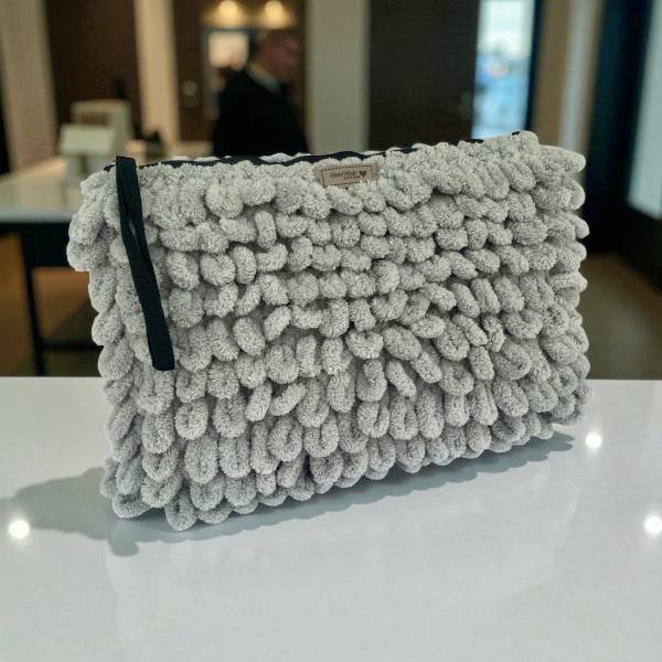 Χειροποίητη πλεκτή τσάντα Puffy φάκελος XL 35x25cm χρώμα Γκρι ανοιχτό-PL-133-302