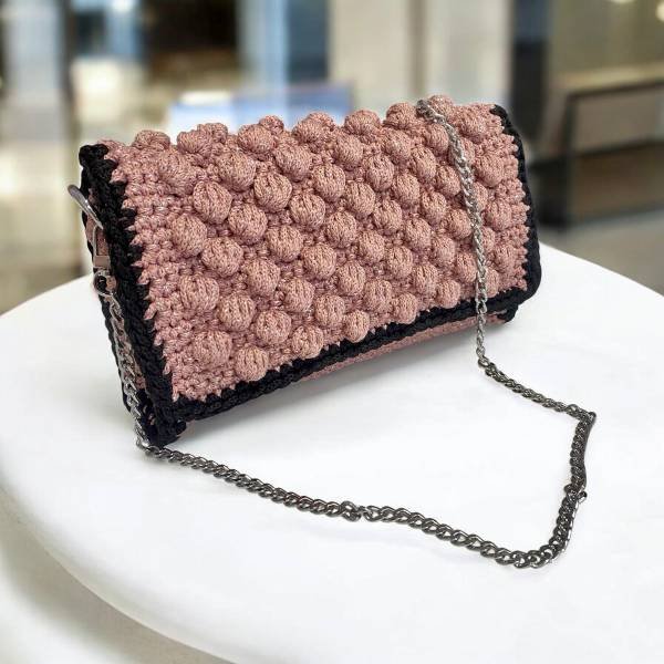 Χειροποίητη πλεκτή τσάντα πλέξη bubble χρώμα Ροζ/μαύρο-PL-141