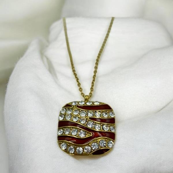 Κολιέ με μπορντό πέτρα και ζιργκον από ανοξείδωτο ατσάλι χρώμα χρυσό-K-