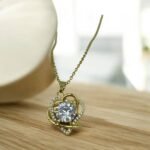 Κολιέ καρδιά από ανοξείδωτο ατσάλι με ζιργκον χρώμα χρυσό-K-713 - Image 2