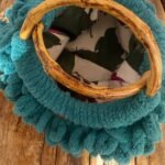 Χειροποίητη πλεκτή τσάντα puffy με μπαμπού χέρια χρώμα Σμαραγδί-PL-121-847 - Image 3