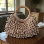 Χειροποίητη πλεκτή τσάντα puffy με μπαμπού χέρια χρώμα πούρου-PL-121-990