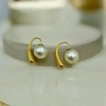 Σκουλαρίκια από Ανοξείδωτο ατσάλι με πέρλες χρώμα χρυσό-SK-