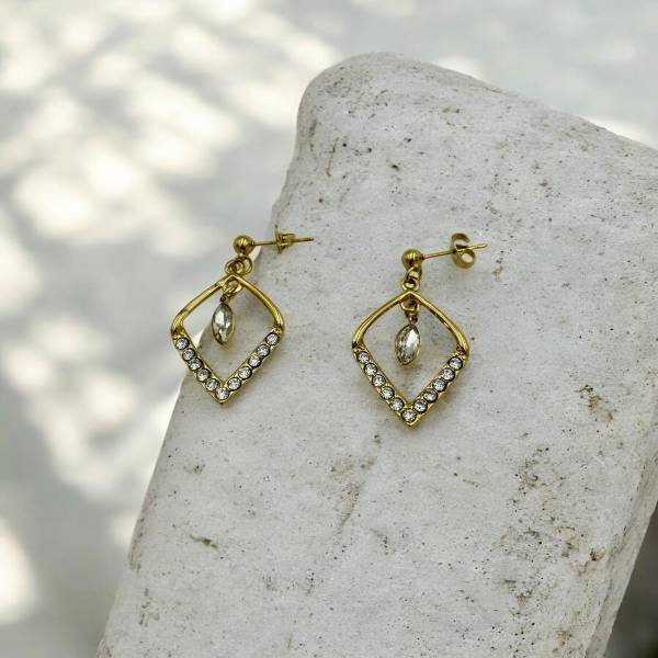 Σκουλαρίκια ατσάλινα με πέτρες και ζιγκον χρώμα χρυσό-SK-πατρα