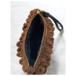 Χειροποίητη πλεκτή τσάντα φάκελος puffy χρώμα Καφέ σκούρο-PL-132-153 - Image 3