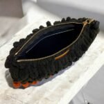 Χειροποίητη πλεκτή τσάντα φάκελος puffy χρώμα Μαύρο/Ταμπά-PL-123-36 - Image 3