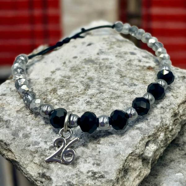 Χειροποίητο βραχιόλι Γούρι 2026 με χάντρες-BG-