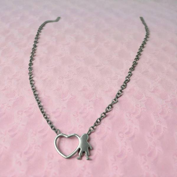 Κολιέ Παιδάκι καρδιά από ανοξείδωτο ατσάλι χρώμα ασημί-K-