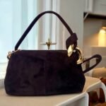 Τσάντα χειρός και χιαστί suede χρώμα μαύρο-TS-