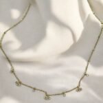 Ατσάλινο κολιέ με στρας και κρεμαστά ματάκια χρώμα χρυσό-Κ-735