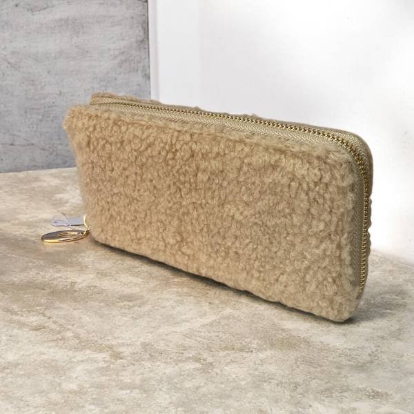 Γυναικείο πορτοφόλι γούνινο χρώμα Μπεζ-P-1168