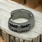 Σκουλαρίκι κρίκος unisex από ανοξείδωτο ατσάλι χρώμα ασημί-SK-706