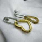 Σκουλαρίκια ατσάλινα κρεμαστή καρδιά με στρας δίχρωμα ασημί/χρυσό-SK-729 - Image 2