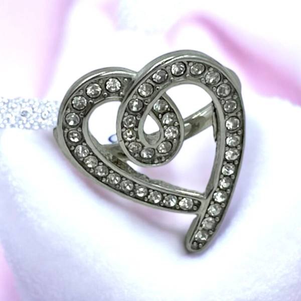 &Delta;&alpha;&chi;&tau;&upsilon;&lambda;ί&delta;&iota; &alpha;&pi;ό &alpha;&nu;&omicron;&xi;&epsilon;ί&delta;&omega;&tau;&omicron; &alpha;&tau;&sigma;ά&lambda;&iota; &kappa;&alpha;&rho;&delta;&iota;ά &mu;&epsilon; &zeta;&iota;&rho;&gamma;&kappa;&omicron;&nu; &alpha;&sigma;&eta;&mu;ί-D-195