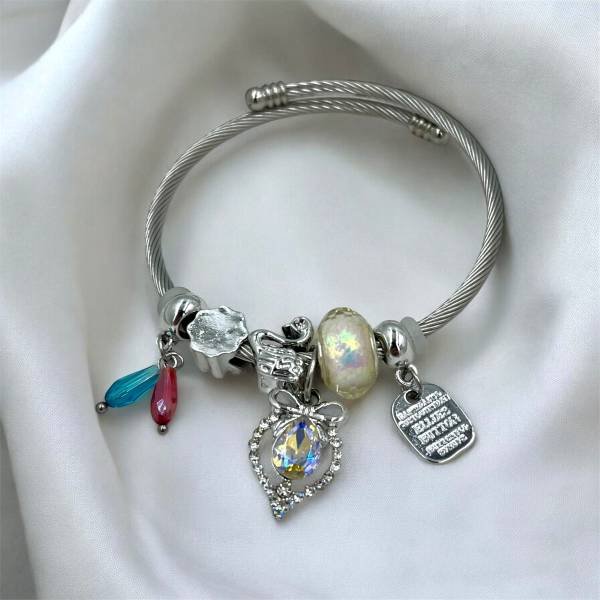 &Beta;&rho;&alpha;&chi;&iota;ό&lambda;&iota; &tau;ύ&pi;&omicron;&upsilon; &Pi;&alpha;&nu;&delta;ώ&rho;&alpha; &alpha;&pi;ό &alpha;&nu;&omicron;&xi;&epsilon;ί&delta;&omega;&tau;&omicron; &alpha;&tau;&sigma;ά&lambda;&iota; &chi;&rho;ώ&mu;&alpha; &alpha;&sigma;&eta;&mu;ί-BR-