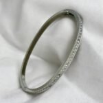 Βραχιόλι Χειροπέδα από ανοξείδωτο ατσάλι με ζιργκον χρώμα ασημί-BR-518 - Image 2