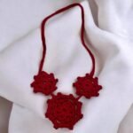 Σετ χειροποίητο κολίε με βραχιόλι πλεκτά με βελονάκι χρώμα Μπορντό