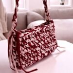 Χειροποίητη πλεκτή τσάντα με νήμα μακό, δίχρωμη Ροζ απαλό και τριανταφυλλί-PLM-