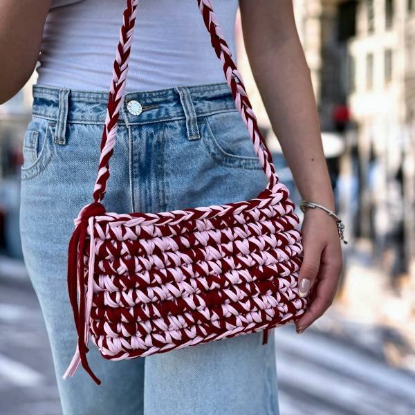 Χειροποίητη πλεκτή τσάντα με νήμα μακό, δίχρωμη Ροζ απαλό και τριανταφυλλί-PLM-120