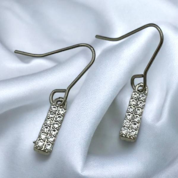 Σκουλαρίκια από ανοξείδωτο ατσάλι με στρας χρώμα ασημί-SK-