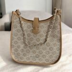 Τσάντα ώμου και χιαστί με ασημί αλυσίδα, χρώμα Μπεζ-TS-