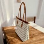 Ευρύχωρη Τσάντα ώμου χρώμα Μπεζ ταμπά-TS-1236 LARGE - Image 2