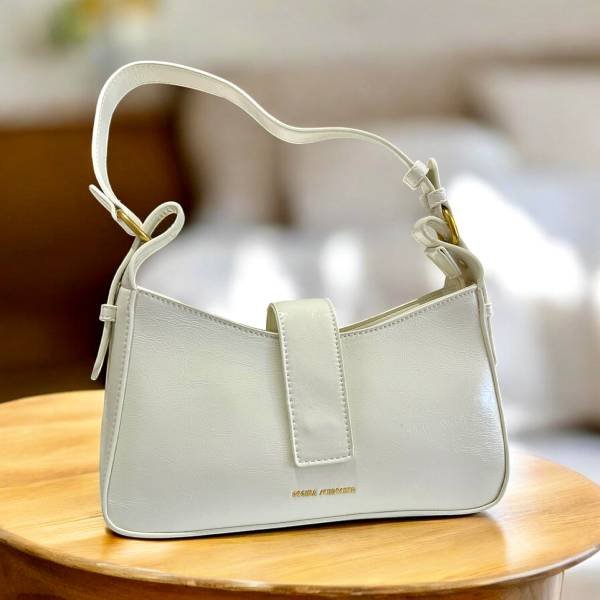 &Gamma;&upsilon;&nu;&alpha;&iota;&kappa;&epsilon;ί&omicron; &Tau;&sigma;&alpha;&nu;&tau;ά&kappa;&iota; ώ&mu;&omicron;&upsilon; &kappa;&alpha;&iota; &chi;&iota;&alpha;&sigma;&tau;ί &chi;&rho;ώ&mu;&alpha; Ά&sigma;&pi;&rho;&omicron;-TS-