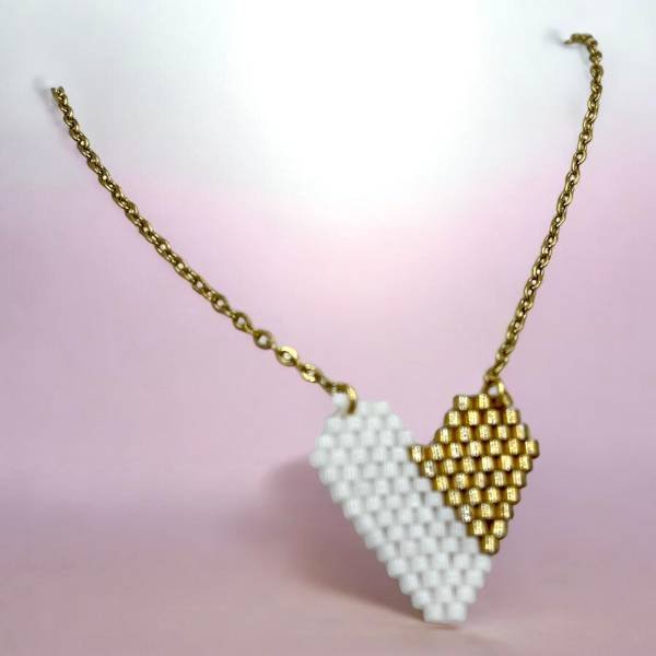 &Alpha;&tau;&sigma;ά&lambda;&iota;&nu;&omicron; &kappa;&omicron;&lambda;&iota;έ &mu;&epsilon; &pi;&lambda;&epsilon;&kappa;&tau;ή &kappa;&alpha;&rho;&delta;&iota;ά &chi;&rho;ώ&mu;&alpha; &chi;&rho;&upsilon;&sigma;ό-&Kappa;-