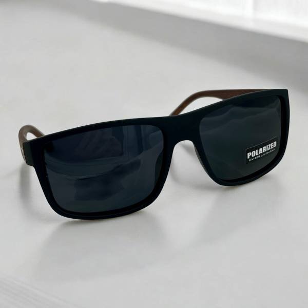 Polarized P2606P